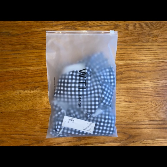 Bathing suit - Picture 3 of 3